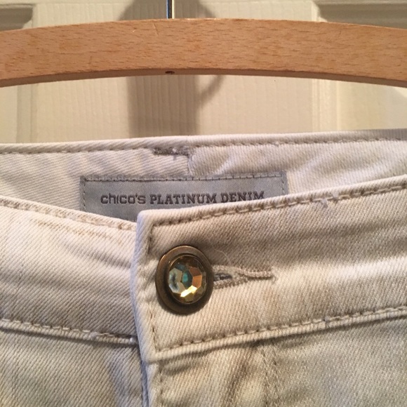 CHICO’S - Platinum Premium Denim - Picture 5 of 8